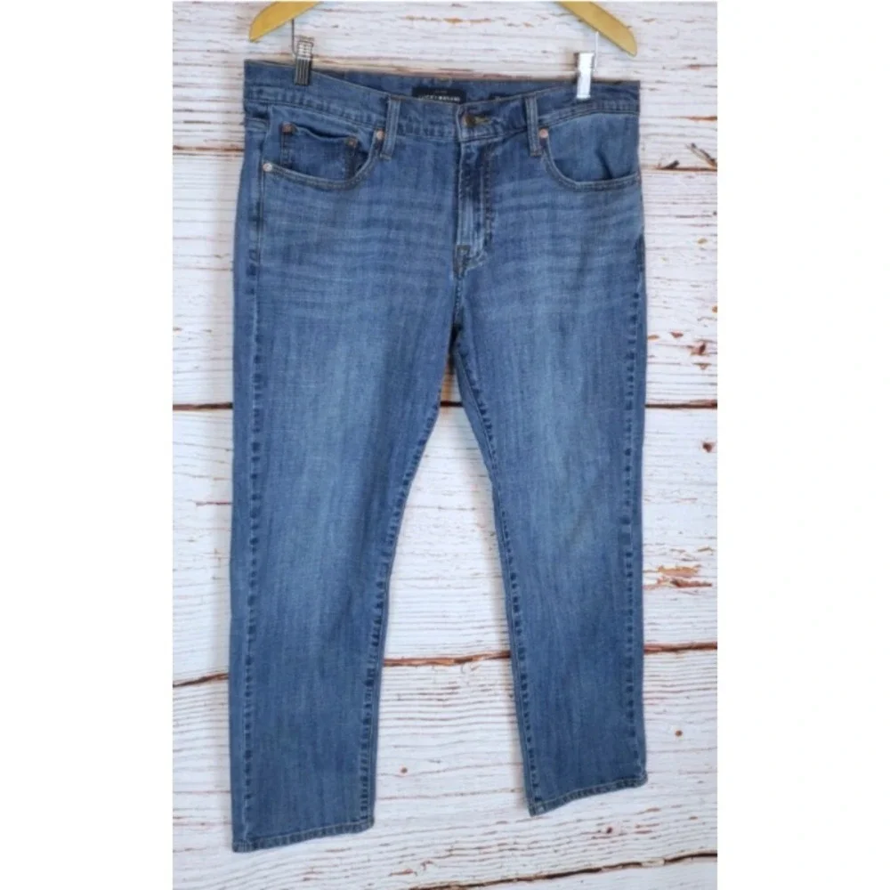 Lucky Brand 221 Straight Leg Jeans Men's Size 34/30‎ Blue Medium Wash